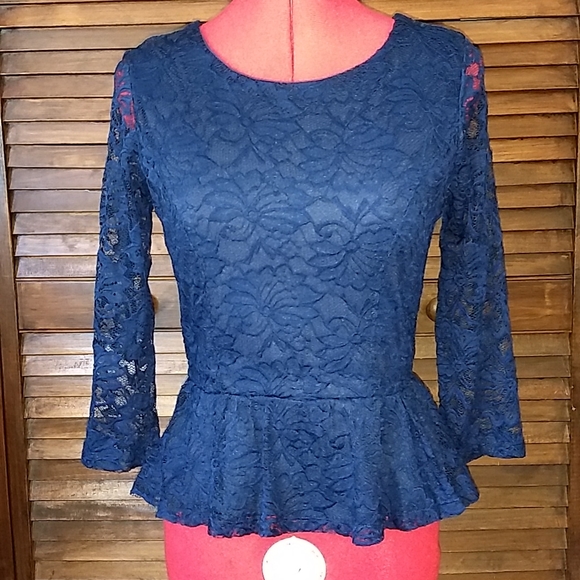 Forever 21 Tops - 🌷 Peplum Blouse